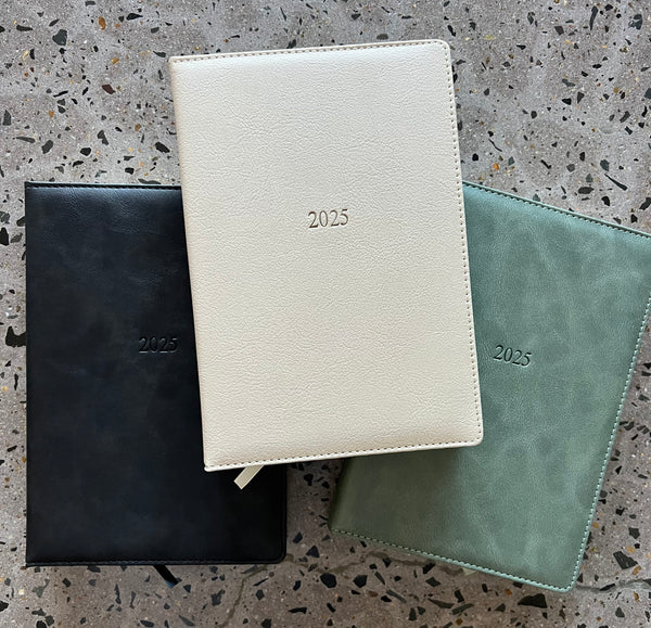 OttoAvenue™ - Premium 2025 Diary